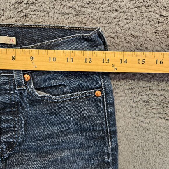 Levis Wedgie Jeans Womens Size 24 Blue Denim Button Fly Tapered‎ Leg - Picture 5 of 14